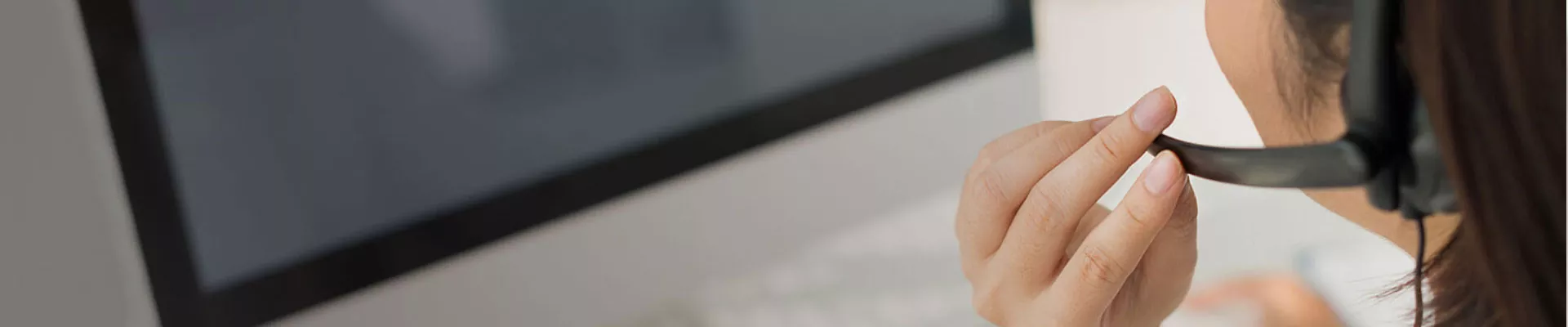 Contáctenos